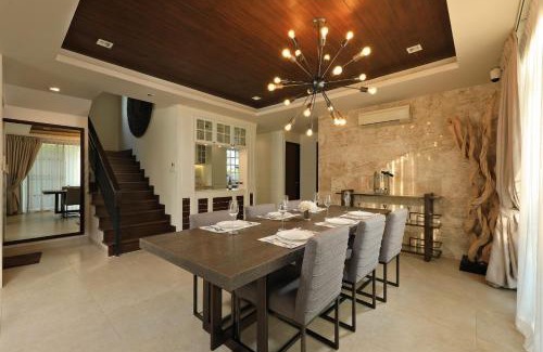 Laguna Villa | Laguna Park by Goodman Brokers