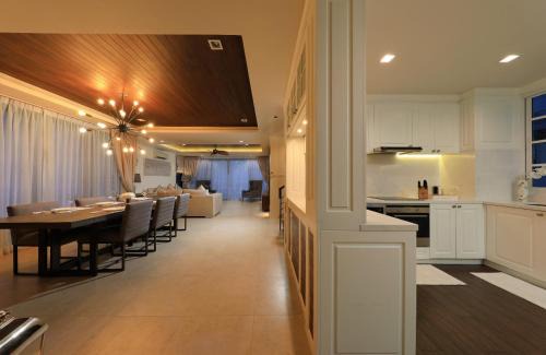 Laguna Villa | Laguna Park by Goodman Brokers