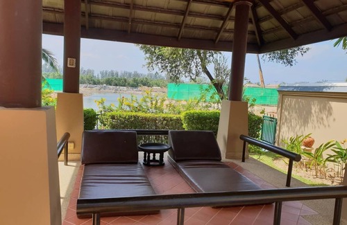 Si Sunthon Villa | Laguna Village 4 bedrooms with pool