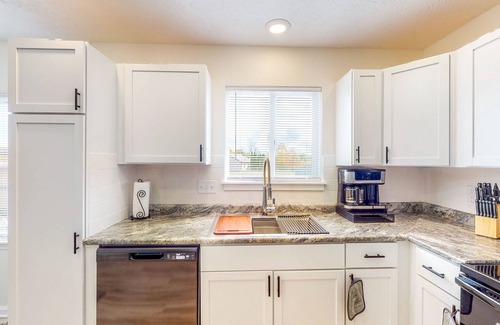 Indianapolis House | Laid-back, dog-friendly Indy home with patio & firepit - easy highway access
