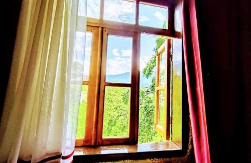 Bagvdanari House | LAILA Guest House