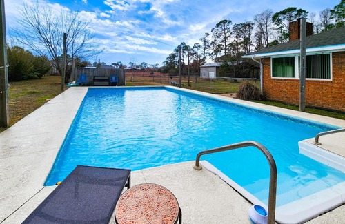 Thomas Drive House | Laird Lagoon