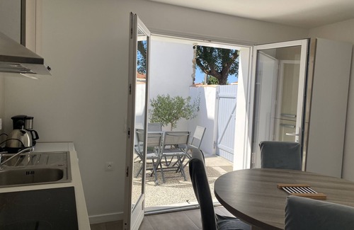 Noirmoutier-en-l'Ile House | LAISSER DIRE :Au VIEIL, House WIFI, bicycles 200m from beach and shops
