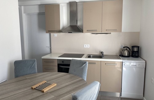 Noirmoutier-en-l'Ile House | LAISSER DIRE :Au VIEIL, House WIFI, bicycles 200m from beach and shops