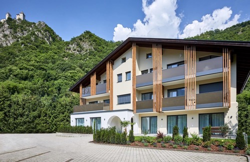 Albions House | Laitacherhof: New apartments with sauna and pool in Klausen