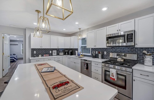 Briar Crest Woods House | Lake Access! Brier Crest Retreat, Huge 3 Floor, Home Theater