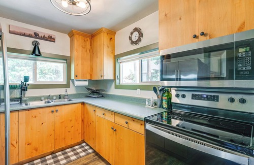 Kamas Cabin | Lake Access, Mtn Views: 'Cooks Cabin' in Kamas!