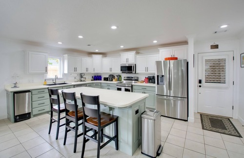 Hot Springs Condo | Lake Access: Pet-Friendly Duplex in Hot Springs!