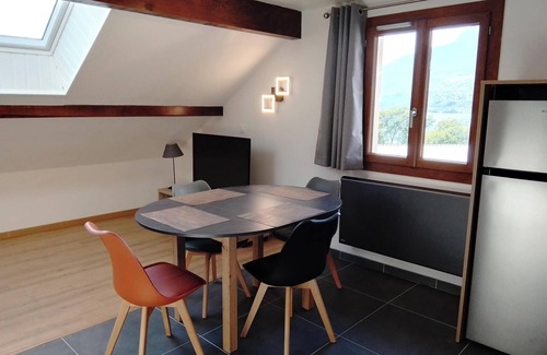 Savines-le-Lac Apartment | Lake and stars, New T2 in Savines, fully renovated