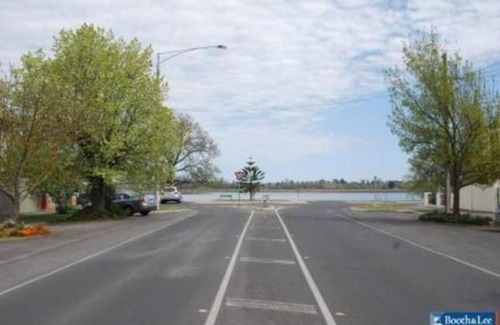 Lake Wendouree Apartment | Lake Apartment