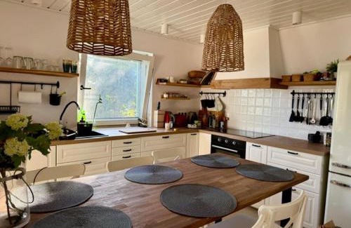 Revfulop Villa | Lake Balaton Panorama Mansion