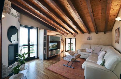 Salo Apartment | Lake Breeze Salò