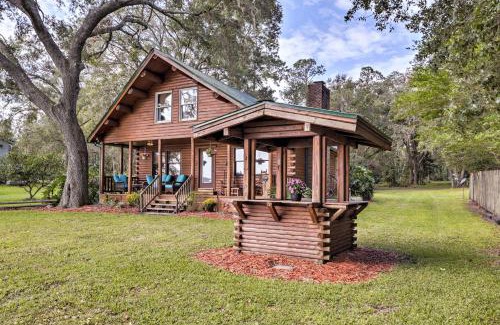 Pomona Park House | Lake Broward Cabin with Private Boat Launch and Dock!