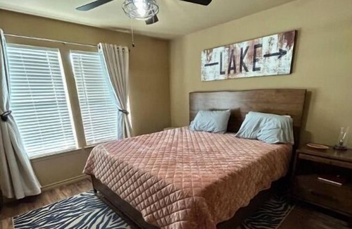 Brownwood House | Lake Brownwood Waterfront
