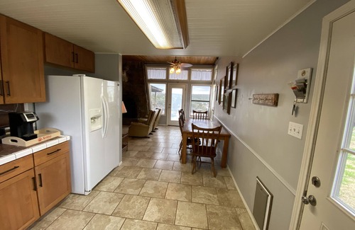 Burnet House | Lake Buchanan family bungalow at Spider Mountain; private, high bluff lake view