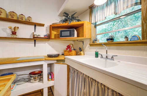 Lake Butler Apartment | Lake Butler Cabin on 5 Acres w/Fire Pit!