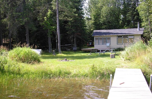 Duluth Cabin | Lake Cabin 25 miles from Duluth. high speed internet. new 50" Android TV