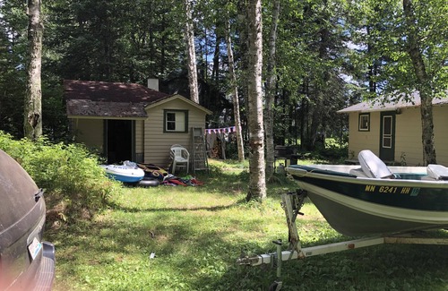Duluth Cabin | Lake Cabin 25 miles from Duluth. high speed internet. new 50" Android TV