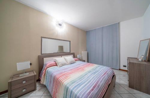 Olginate Apartment | Lake Como 10 min - Terrace with Lake View - Wifi