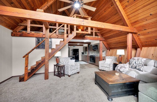 Panorama Village Cabin | Lake Conroe Area - Panorama Golf Club Community