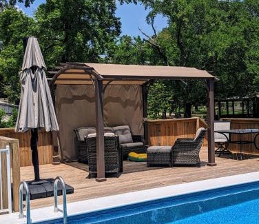 Montgomery House | Lake ConRoy Estates - Unit A with Pool Access