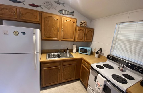 Monticello House | LAKE CUMBERLAND Cozy retreat, close to Cumberland Point Ramp & Conley Bottom!