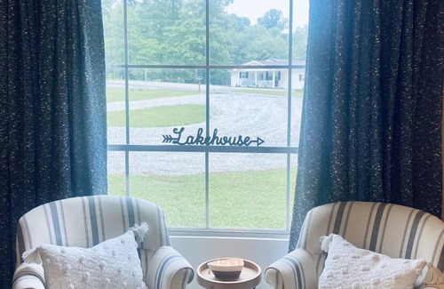 Monticello House | LAKE CUMBERLAND Cozy retreat, close to Cumberland Point Ramp & Conley Bottom!