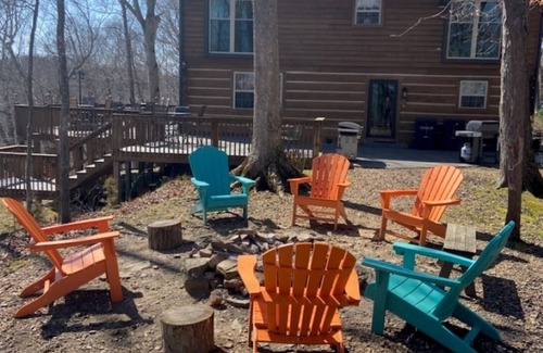 Nancy Cabin | Lake Cumberland custom log cabin home on 32 wooded acres