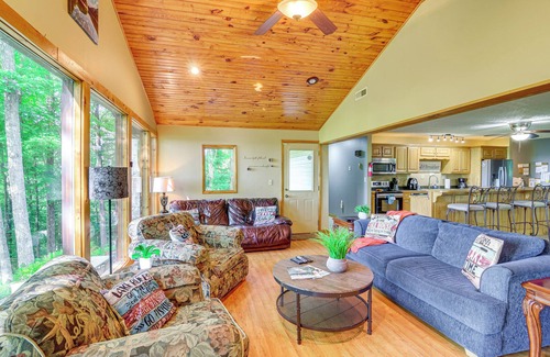 Monticello House | Lake Cumberland Home 1/2 Mi to Beaver Creek Marina