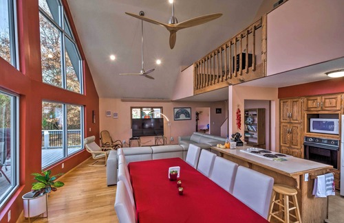 Mill Springs House | Lake Cumberland Home w/Deck + Water Access!