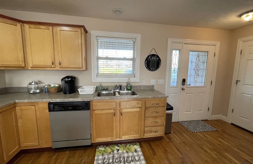 Somerset House | Lake Cumberland Lake Front Paradise! Overlooking Lee’s Ford! RECENTLY RENOVATED!