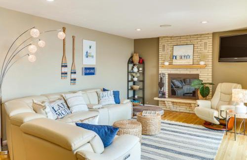Alexandria House | Lake Darling Hideaway Fish, Boat and Relax!