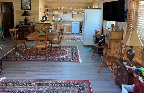 Bouvet Island House | Lake Dunmore Cottage