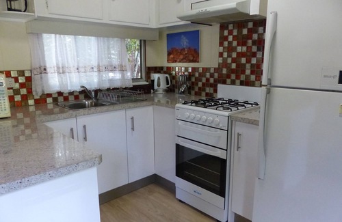 Lake Eacham Cabin | Lake Eacham Tourist Park & Self Contained Cabins