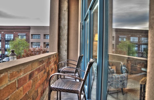 Sandusky Condo | Lake Erie Shores and Islands Await !