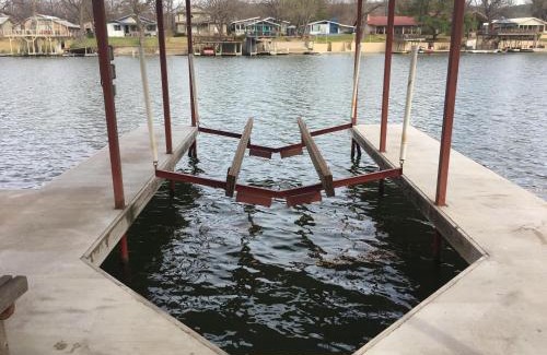 Kingsland House | Lake Escape