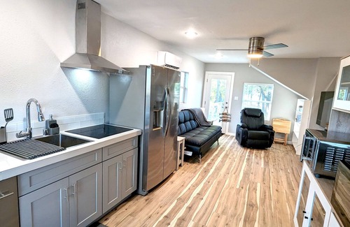 Quitman Cabin | Lake Fork Luxury and Leisure. 2 story cabin in gated resort. Many amenities!