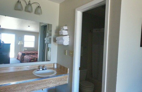 Alba Hotel | Lake Fork Resort