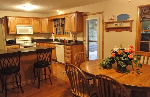 Rock Harbor House | Lake Front 2-Bedroom Home W/Privacy! Beautiful Views & Numerous Amenities.