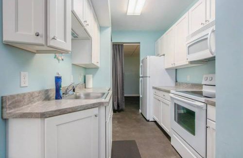 Sister Lakes House | Lake front 7 bdr in Sister Lakes with Scenic Views