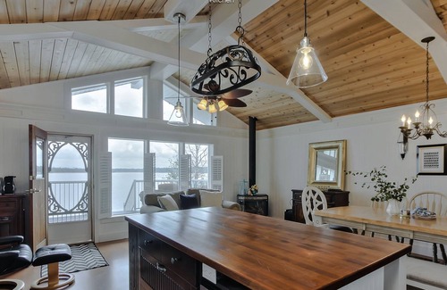 Central Alberta House | Lake front Cabin with a view
