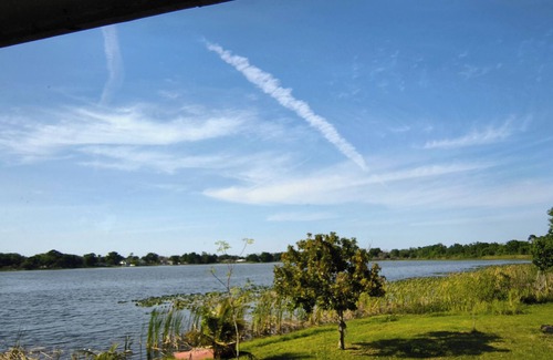 Winter Haven House | Lake Front: Charming 3-bedroom house with WiFi and AC in wonderful Winter Haven