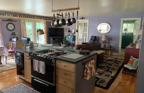 Lime Lake-Machias Cottage | Lake Front Charming 3-bedroom cottage on Lime Lake near Ellicottville