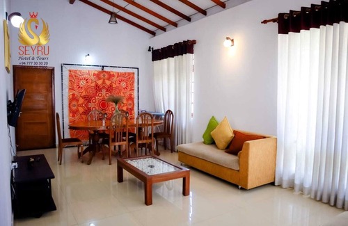 Kimbissa Hotel | Lake Front Cottage & Restaurent
