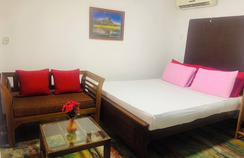 Kimbissa Hotel | Lake Front Cottage & Restaurent