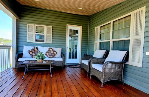Otonabee-South Monaghan Cottage | Lake Front Cottage, W-5 Star Golf Course! Very Spacious, Dream Resort!