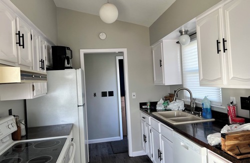 Northwest House | Lake Front Cottage with pontoon available for rent