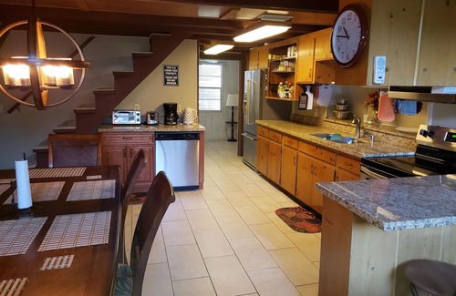 Haines City House | Lake Front Country Pool Home, 40 minutes to Disney