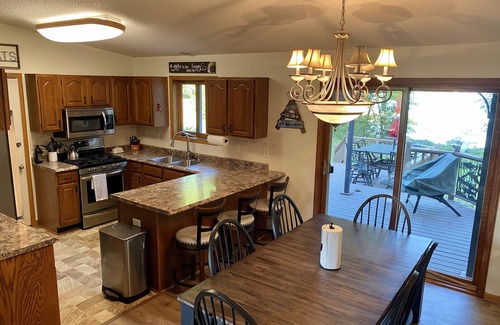 Lindstrom House | Lake front-Fishing-Snowmobile Trails Nearby!