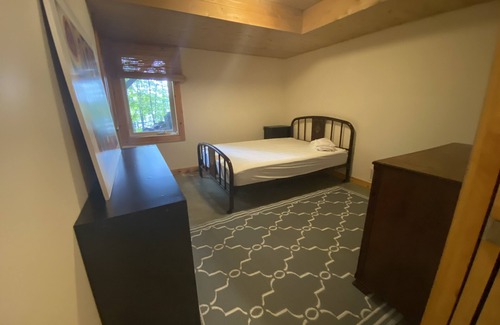 Tay Valley House | Lake Front Forest Cottage